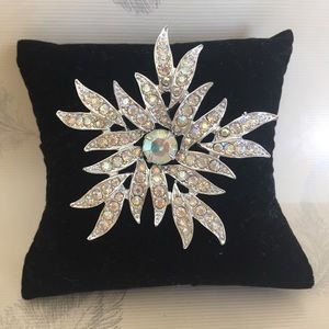 Vintage "Flower Flame" Sarah Coventry brooch